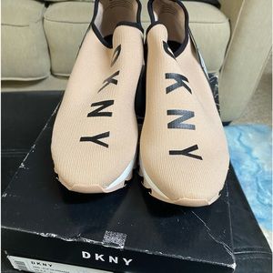 DKNY women sneakers